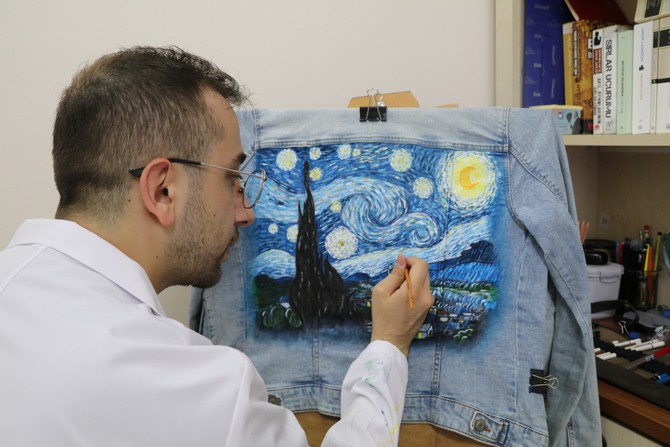 rizeli-ressam-modasi-gecen-kullanilmayan-kotlari-geri-donusturerek-onlarin-uzerine-yapmis-oldugu-resimlerle-yeni-bir-tarz-olusturuyor-2.jpg