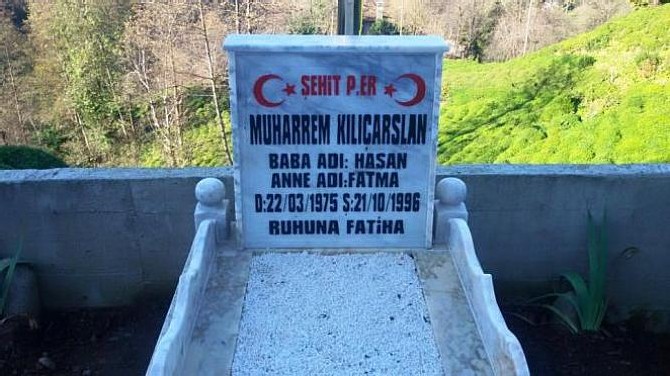 rizeli-sehit-muharrem-kilicarslanin-mezari.jpg