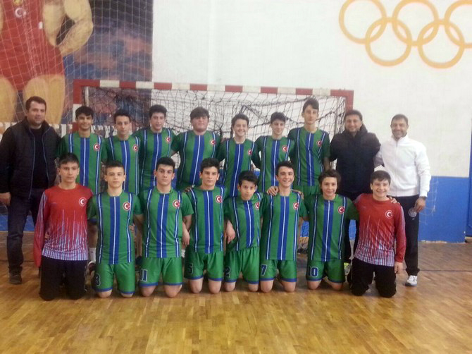 rizeli-yildiz-hentbolcular-turkiye-finallerinde-(5).jpg