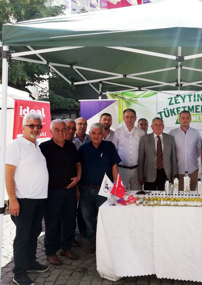 rizeliler-aydin-zeytinyagi’na-yogun-ilgi-gosterdi-001.jpg
