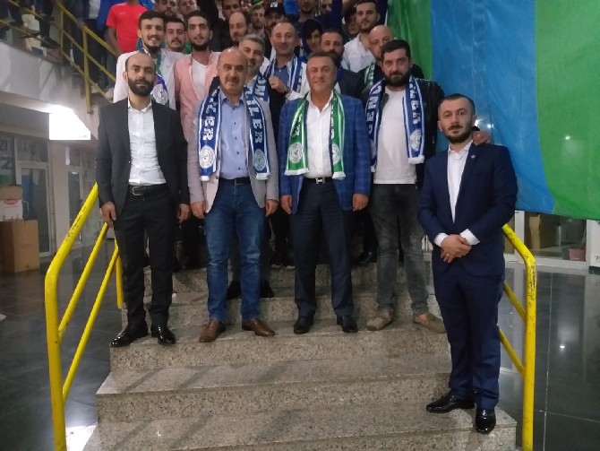 rizeliler-grubu-taraftar-dernegi-acildi-(3).jpg