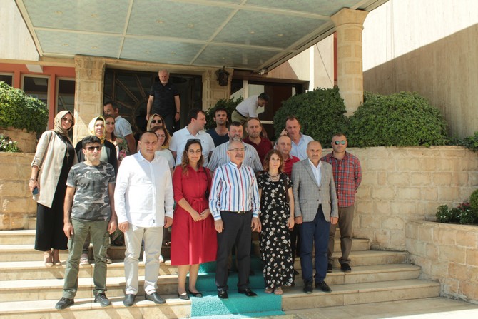 rizem-kultur-ve-turizm-dernegi-tarafindan-hazirlanan-dogu-karadeniz-ve-guneydogu-anadolu-kultur-ve-turizm-koprusu-projesi-kapsaminda-dernek-uyeleri,-gaziantep,-sanliurfa-ve-mardin-illerine-ziyarette-bulundu-(14).jpg