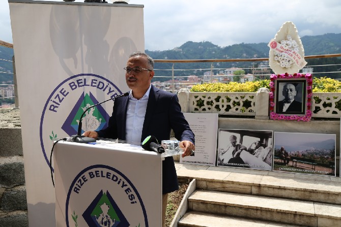 rizenin-eski-belediye-baskanlarindan-ekrem-orhon-mezari-basinda-anildi-5.jpg
