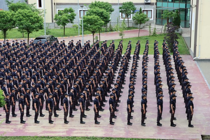 rizenin-kalkandere-ilcesinde-bulunan-rize-polis-meslek-egitim-merkezinde-mezuniyet-toreni-duzenlendi-13.jpg