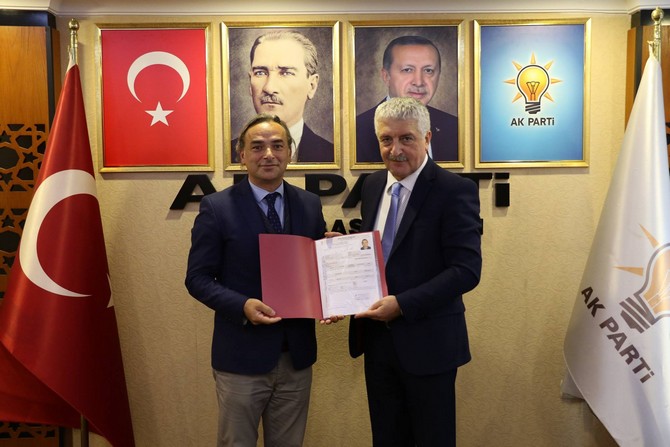 rizenin-taliplisi-yok!-ak-parti-rizede-8-basvuru-daha-(6).jpg
