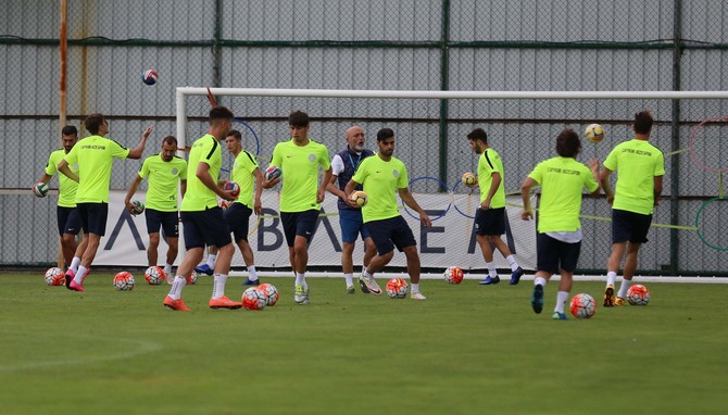 rizespor,-yeni-sezon-hazirliklarini-rizede-surduruyor-(1).jpg