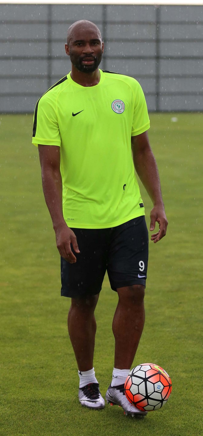 rizespor,-yeni-sezon-hazirliklarini-rizede-surduruyor-(11).jpg