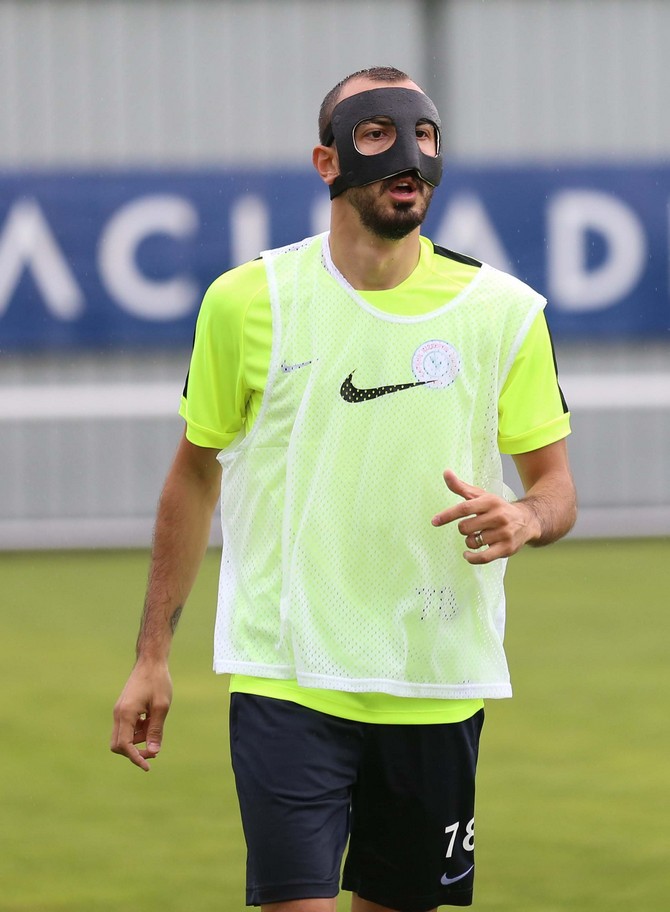 rizespor,-yeni-sezon-hazirliklarini-rizede-surduruyor-(13).jpg