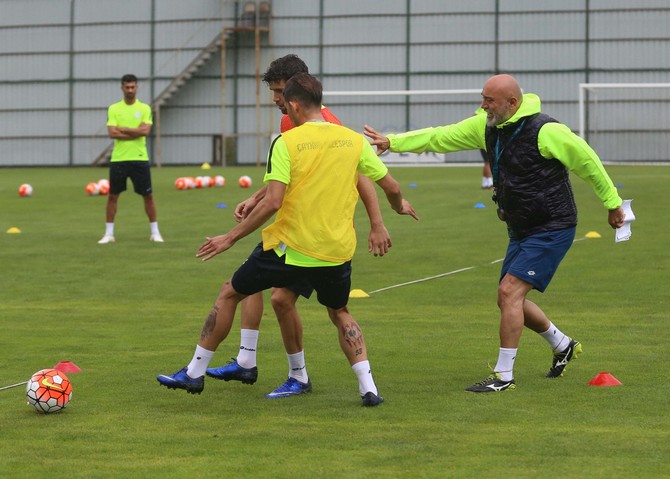rizespor,-yeni-sezon-hazirliklarini-rizede-surduruyor-(6).jpg