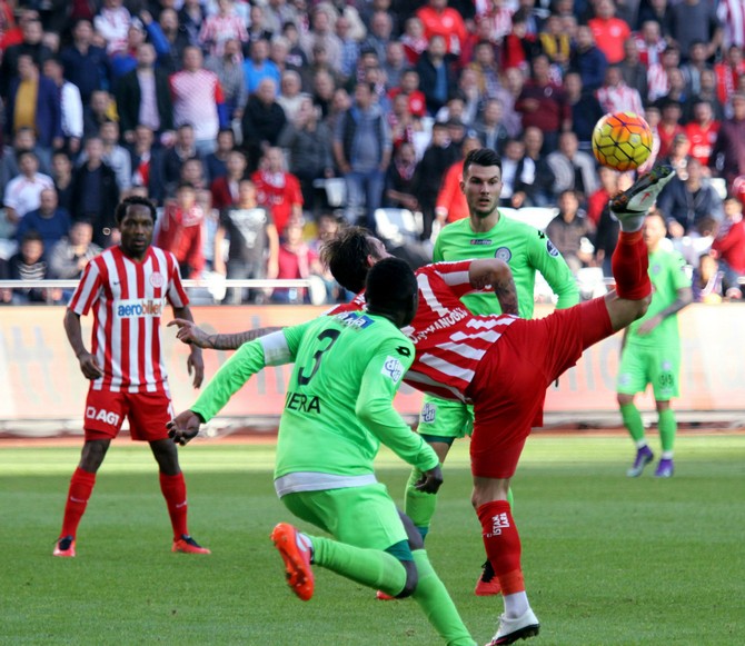 rizespor-antalyaspor-(1)-002.jpg