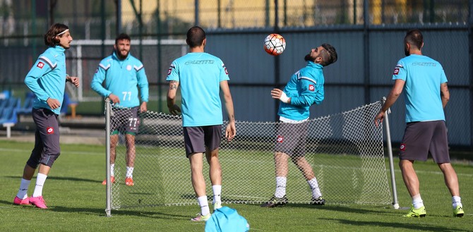 rizespor-antrenman-(1)-002.jpg