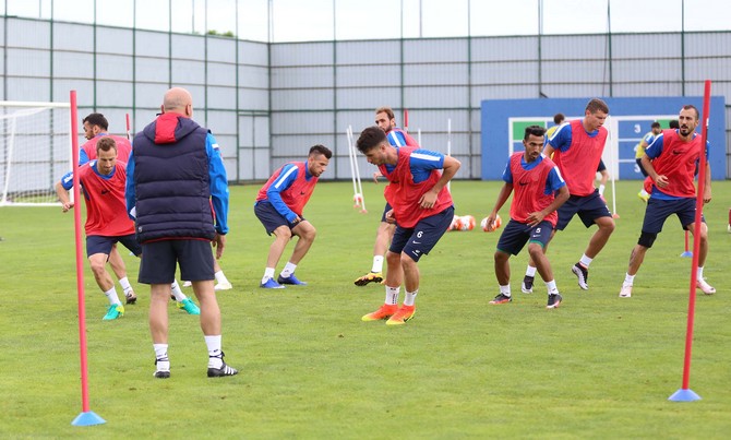 rizespor-antrenman-(1)-003.jpg