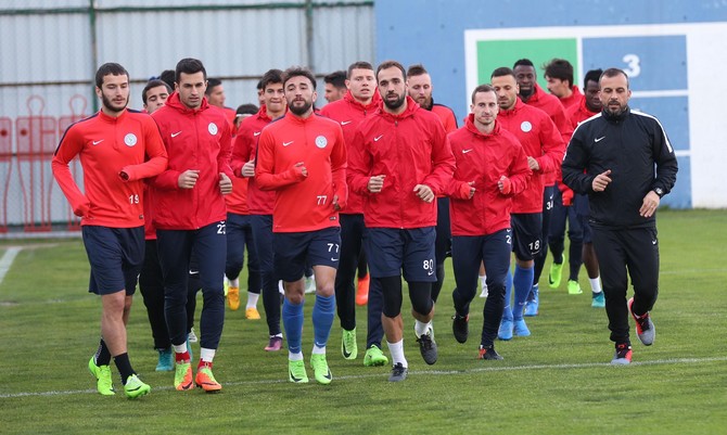 rizespor-antrenman-(1)-006.jpg