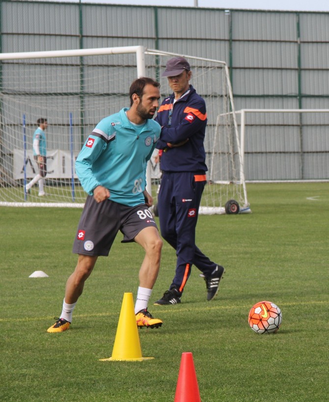 rizespor-antrenman-(2)-001.jpg