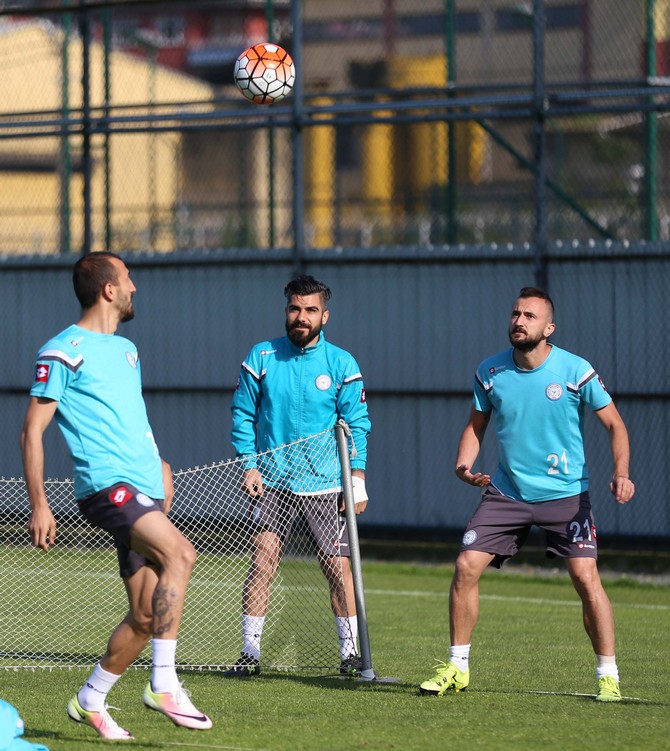 rizespor-antrenman-(2)-002.jpg