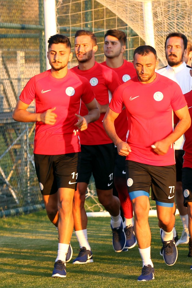 rizespor-antrenman-(2)-016.jpg