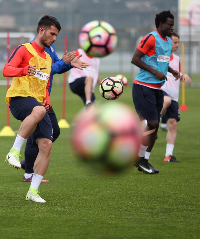 rizespor-antrenman-(3)-005.jpg