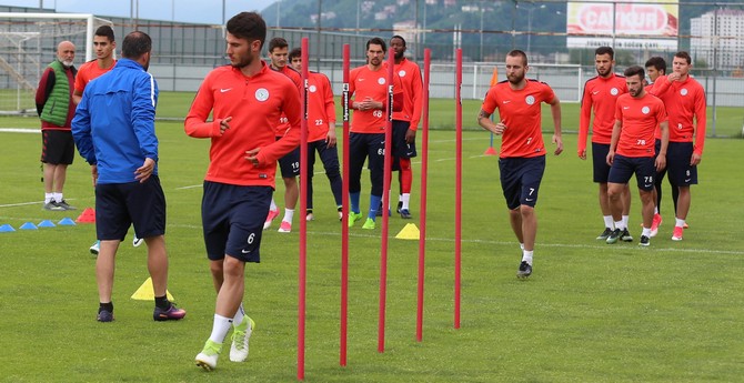rizespor-antrenman-(6)-007.jpg
