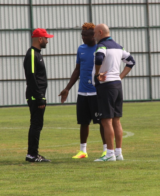 rizespor-antrenman-(7)-002.jpg