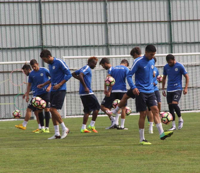 rizespor-antrenman-(8)-002.jpg