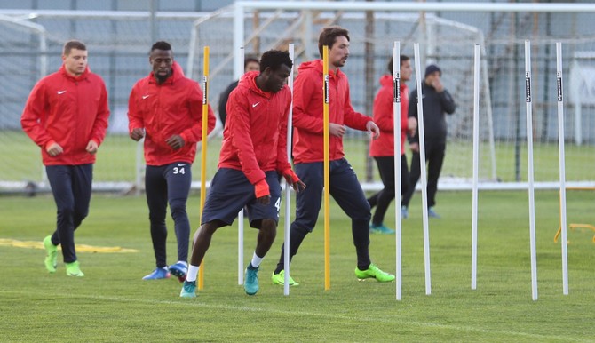 rizespor-antrenman-(8)-003.jpg