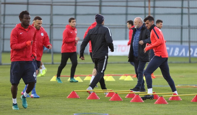 rizespor-antrenman-(9)-001.jpg