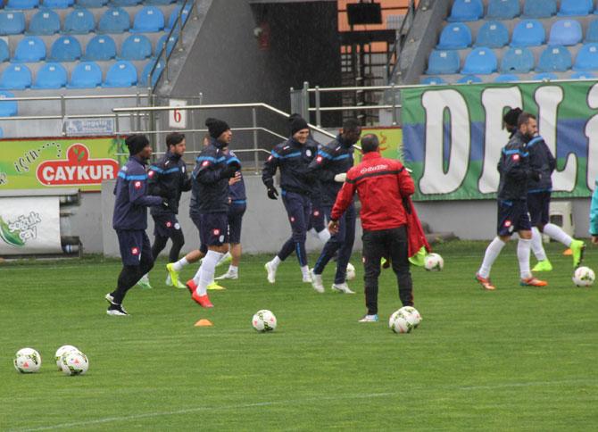 rizespor-antrenman-001.jpg rizespor-antrenman-001.jpg