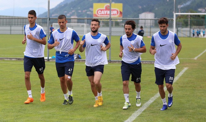 rizespor-antrenmani-(1)-005.jpg