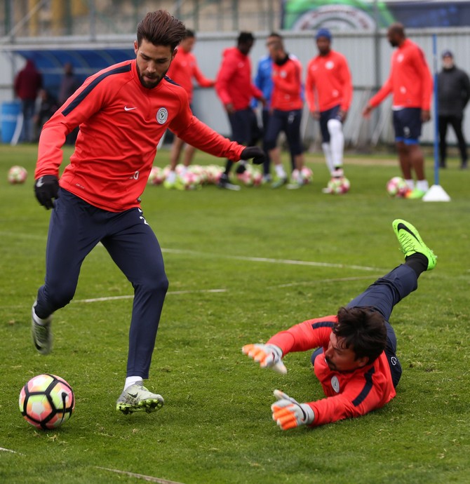 rizespor-antrenmani-(13)-001.jpg