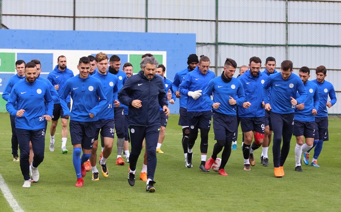 rizespor-antrenmani-(2)-015.jpg