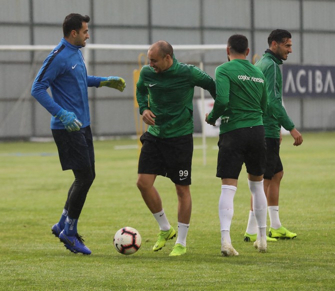 rizespor-antrenmani-(2)-019.jpg