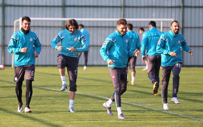 rizespor-antrenmani-(5)-003.jpg