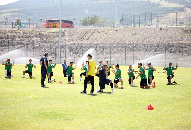 rizespor-antrenmani-(7)-008.jpg