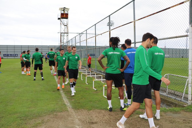 rizespor-antrenmani-(8)-005.jpg