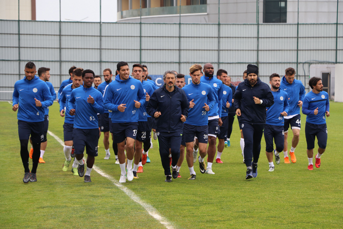 rizespor-antrenmani-011.jpg