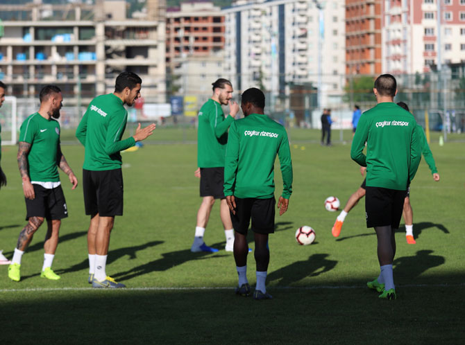 rizespor-antrenmani-015.jpg