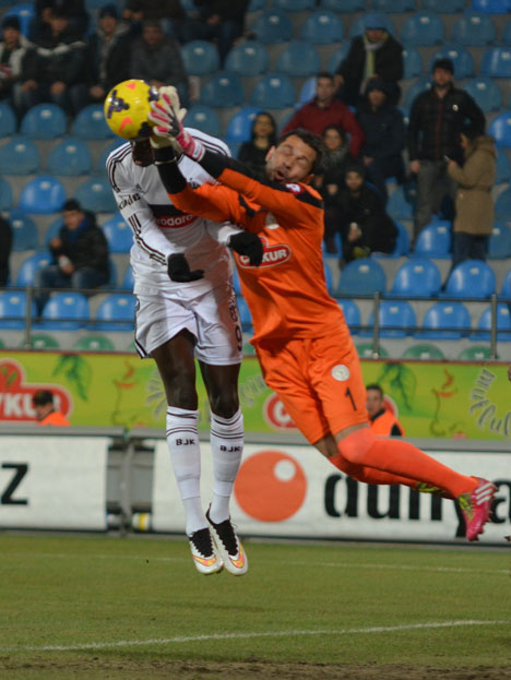 rizespor-besiktas-maci-14.jpg