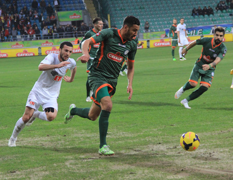 rizespor-eskisehirspor-maci-1.20150228180758.jpg
