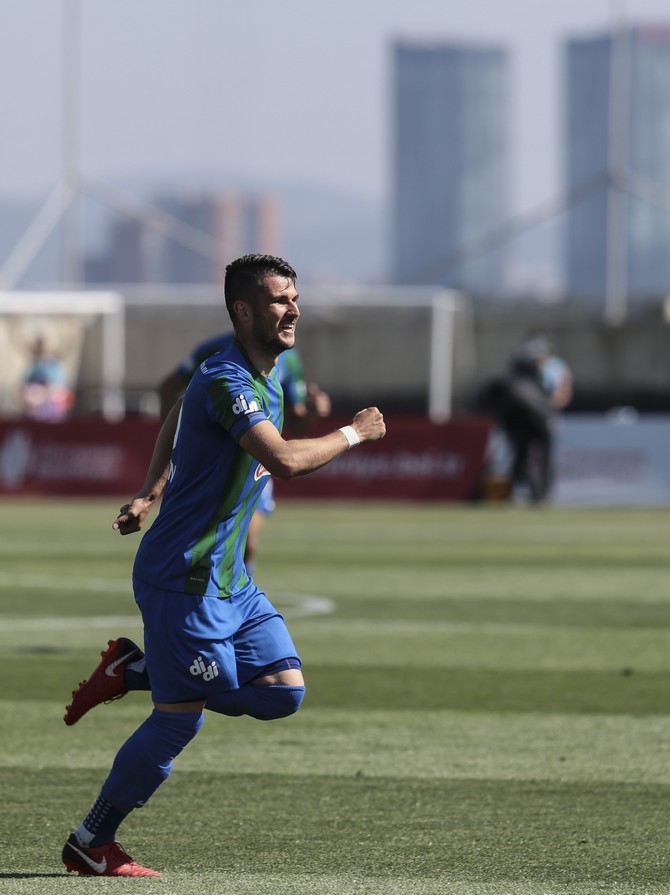 rizespor-gol-sevinci-(1).jpg