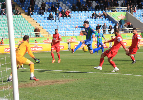 rizespor-mersin-iy-maci-1.jpg