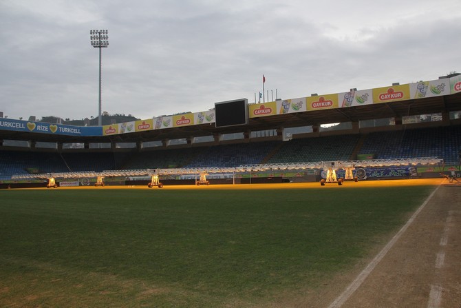 rizespor-stadina-yapay-gunes-sistemi-(3).jpg