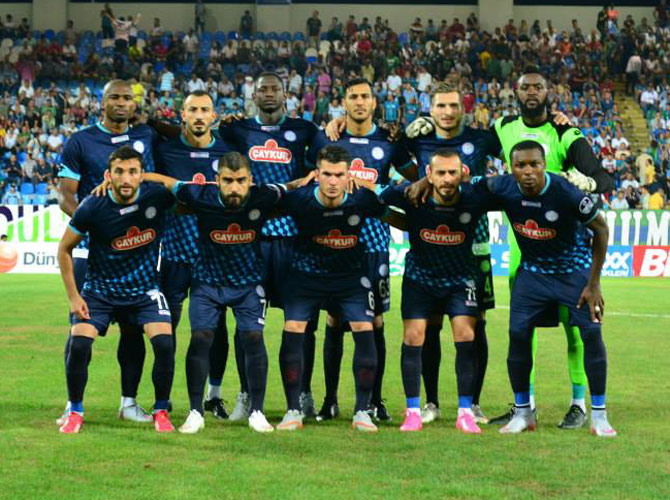 rizesporlu-futbolcular-001.jpg rizesporlu-futbolcular-001.jpg