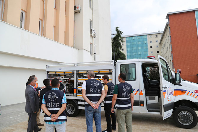 rizeye-yeni-nesil-orta-tonajli-arama-kurtarma-araci-gonderildi-1.jpg rizeye-yeni-nesil-orta-tonajli-arama-kurtarma-araci-gonderildi-1.jpg