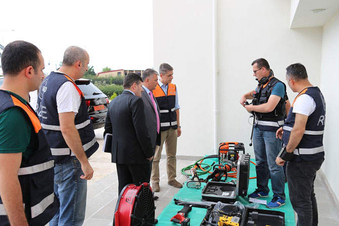 rizeye-yeni-nesil-orta-tonajli-arama-kurtarma-araci-gonderildi-2.jpg rizeye-yeni-nesil-orta-tonajli-arama-kurtarma-araci-gonderildi-2.jpg