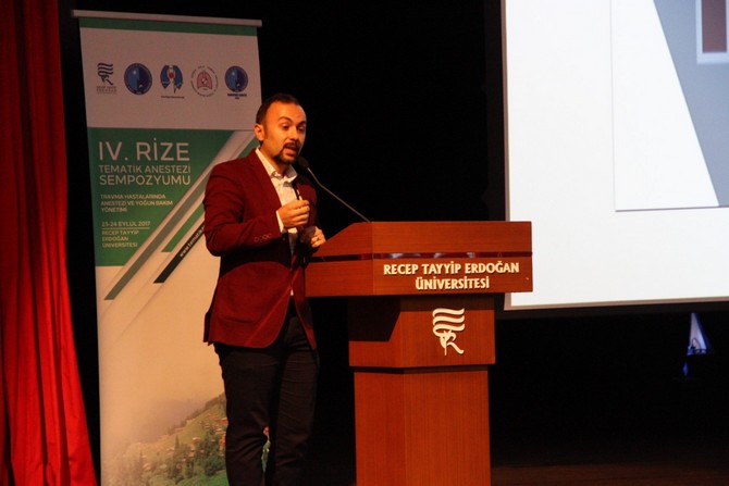rteu’de-4.-rize-tematik-anestezi-sempozyumu-gerceklestirildi-(14).jpg