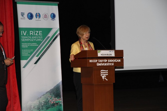 rteu’de-4.-rize-tematik-anestezi-sempozyumu-gerceklestirildi-(6).jpg