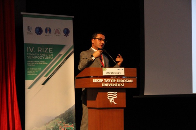 rteu’de-4.-rize-tematik-anestezi-sempozyumu-gerceklestirildi-(9).jpg
