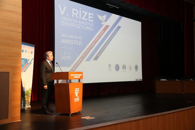 rteu’de-5.-rize-tematik-anestezi-sempozyumu-gerceklestirildi-(2).jpg