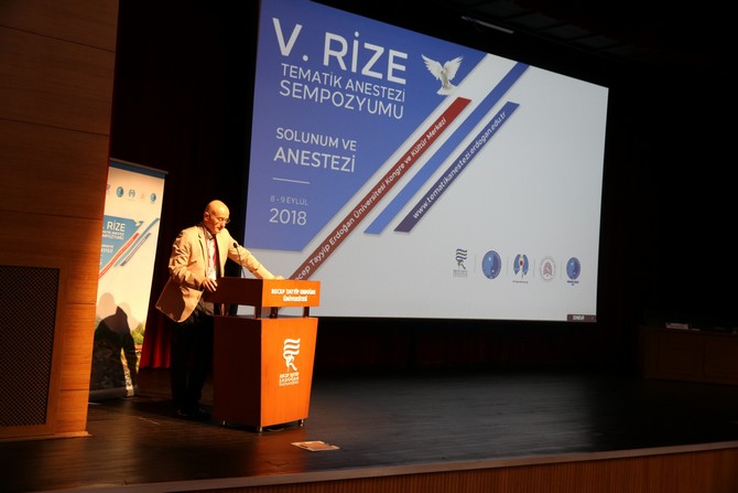 rteu’de-5.-rize-tematik-anestezi-sempozyumu-gerceklestirildi-(3).jpg
