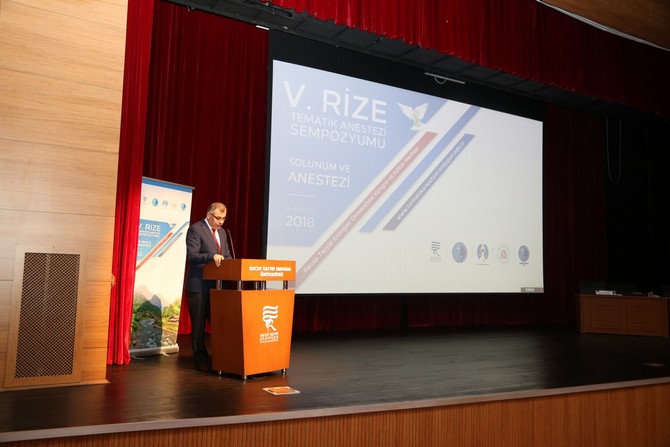 rteu’de-5.-rize-tematik-anestezi-sempozyumu-gerceklestirildi-(8).jpg